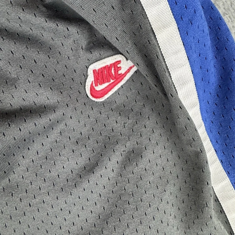Vintage Nike Authentic Kansas‎ JayHawks Basketball Shorts L Paul Pierce Celtics